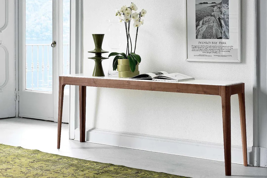 25 Things in Your Dining Room: Complete List of Essentials | CUURA Space